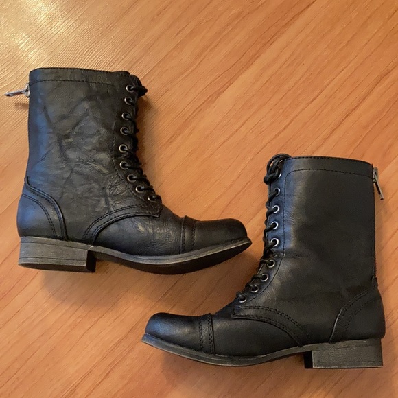 Madden Girl Combat Boots - Gavinn - Picture 2 of 8